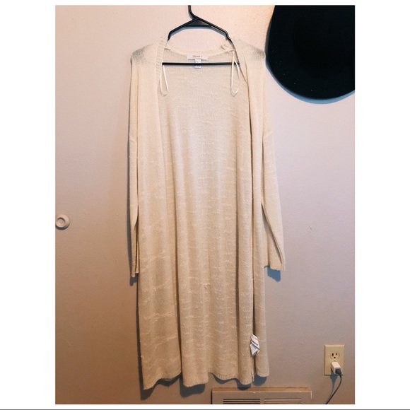 Forever 21 Sweaters - Forever 21 duster cardigan Forever 21 Sweaters - Forever 21 duster cardigan